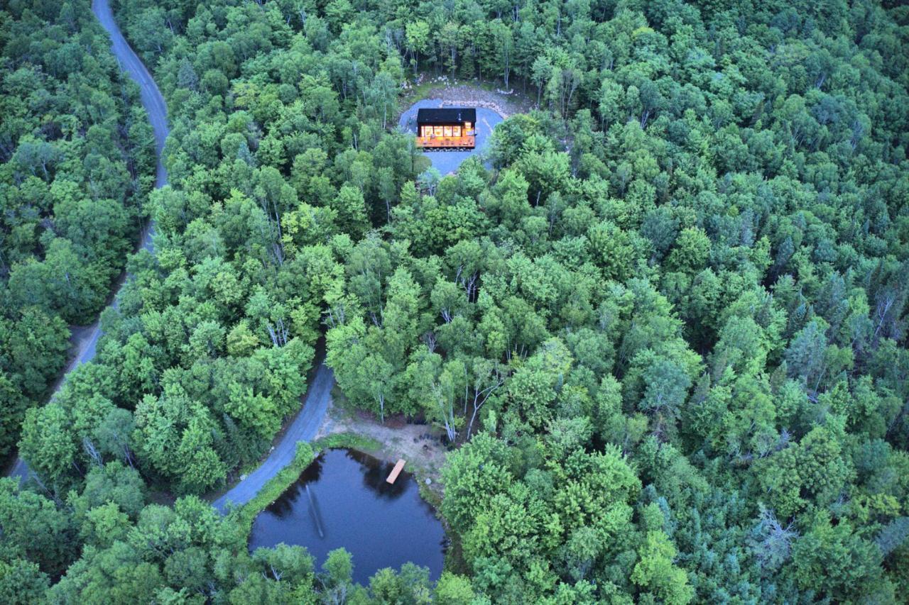 Kallm-Mont-Tremblant Chalet With Hot Tub, Pond & Beach On Private 7Acre Estate Lac-Superieur Exteriér fotografie