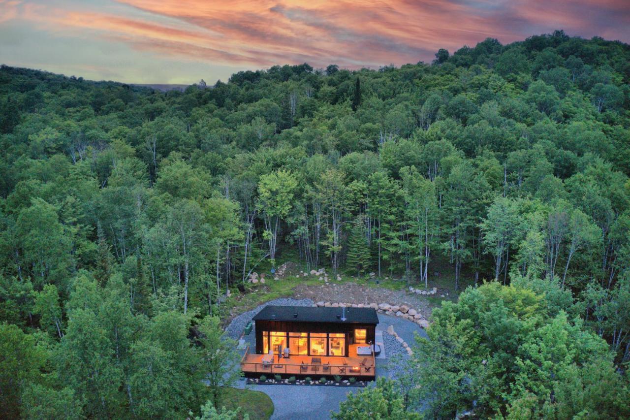Kallm-Mont-Tremblant Chalet With Hot Tub, Pond & Beach On Private 7Acre Estate Lac-Superieur Exteriér fotografie