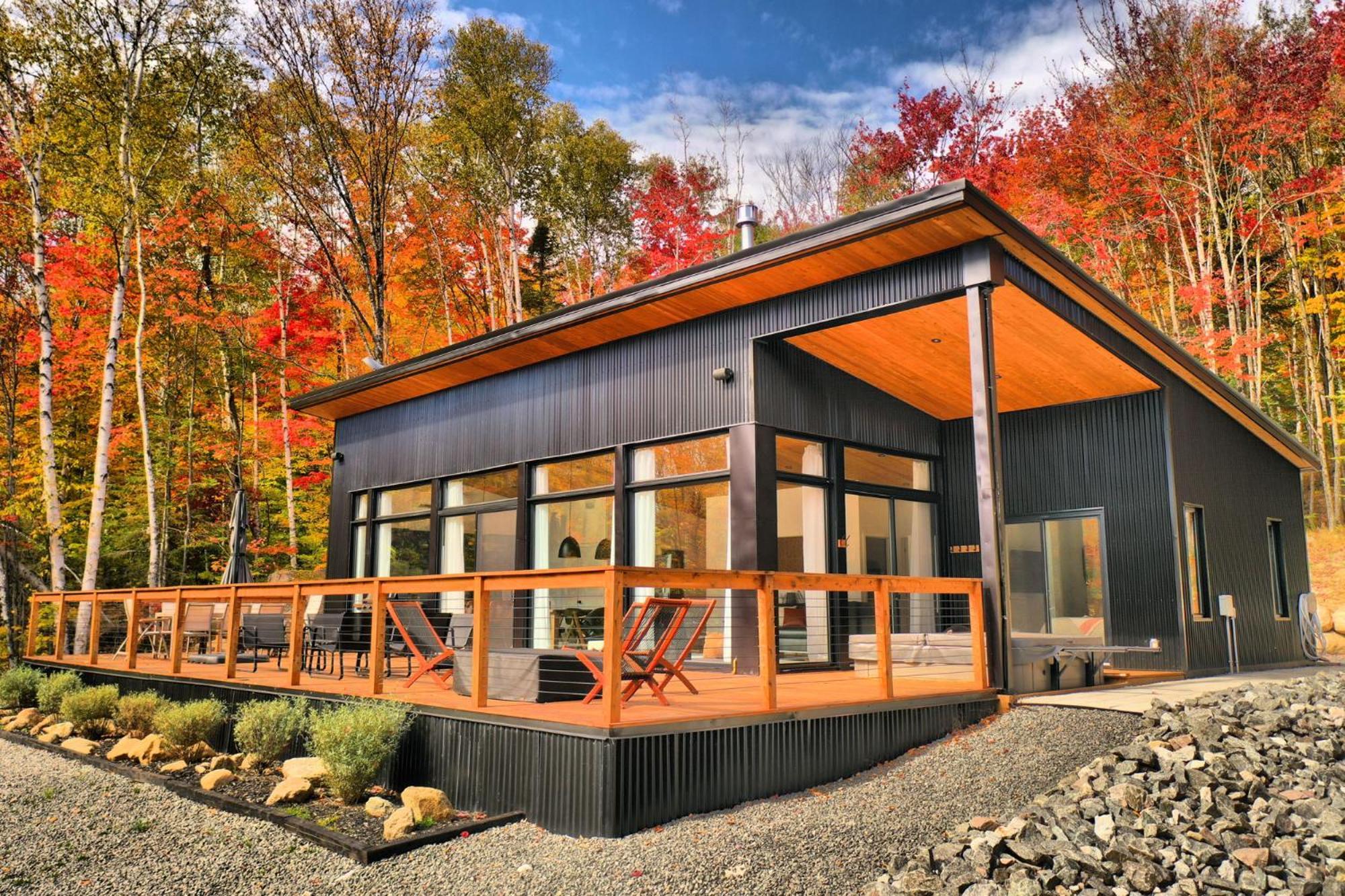 Kallm-Mont-Tremblant Chalet With Hot Tub, Pond & Beach On Private 7Acre Estate Lac-Superieur Exteriér fotografie
